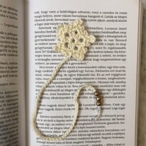 Horgolt könyvjelző